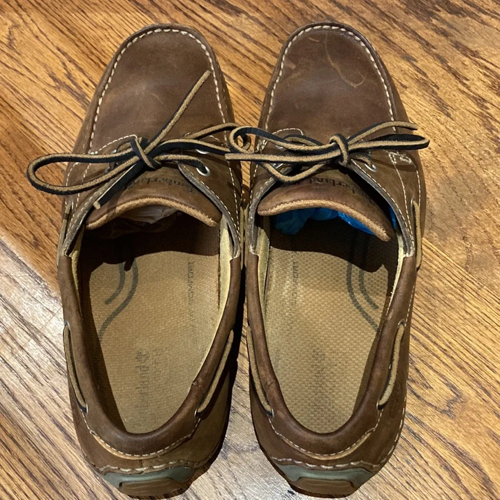 Timberland Smart Comfort Shoes Sz 9M Genuine Leather in Preloved Condition !!